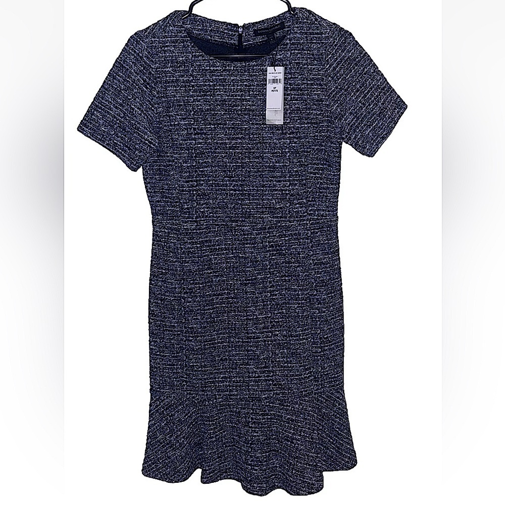 NWT- Banana Republic Women's Gray Short Sleeve Ruffle Hem Shift Dress Size 6P